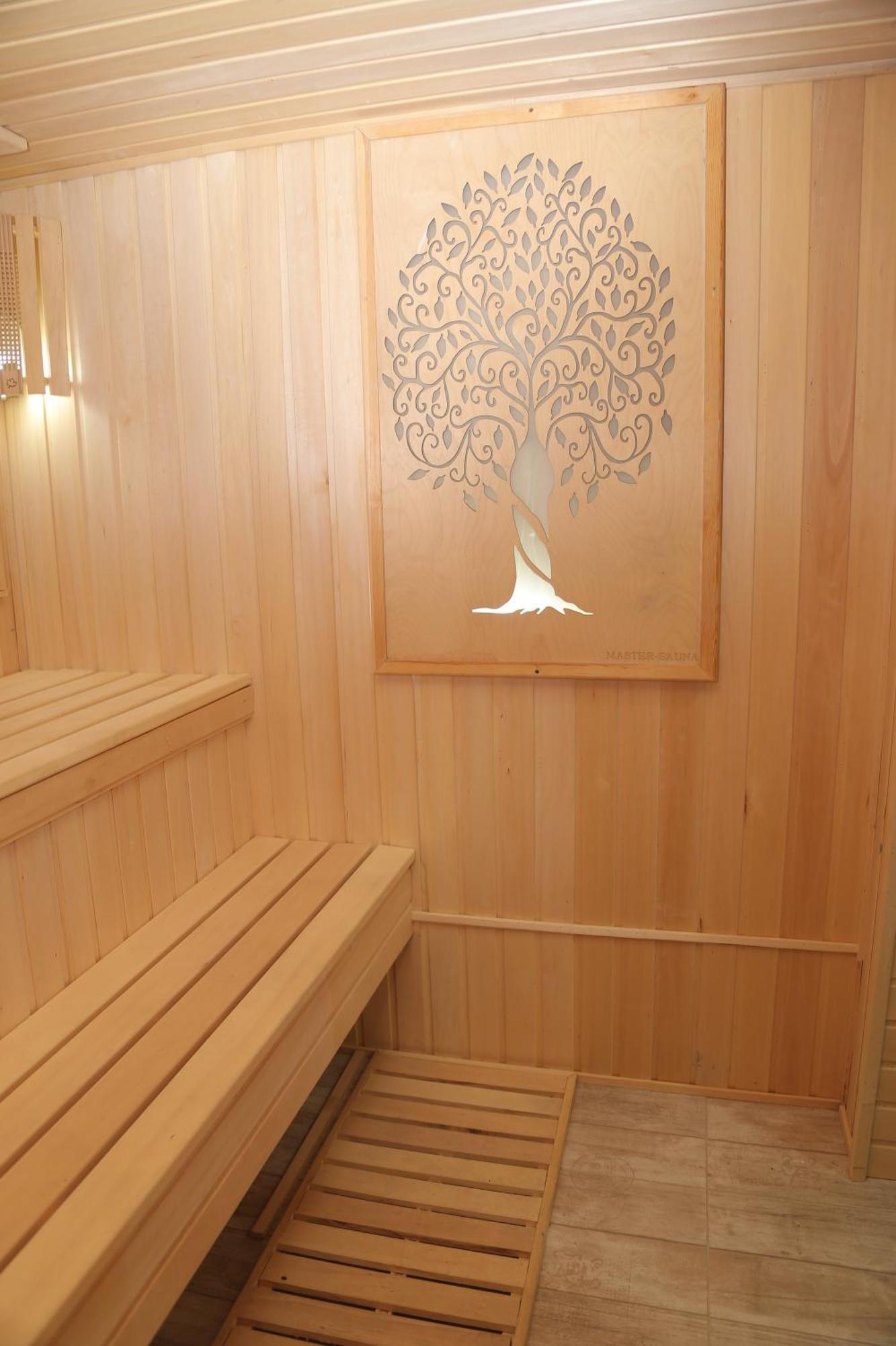 Bek Plus Hotel Takchilik Екстериор снимка
