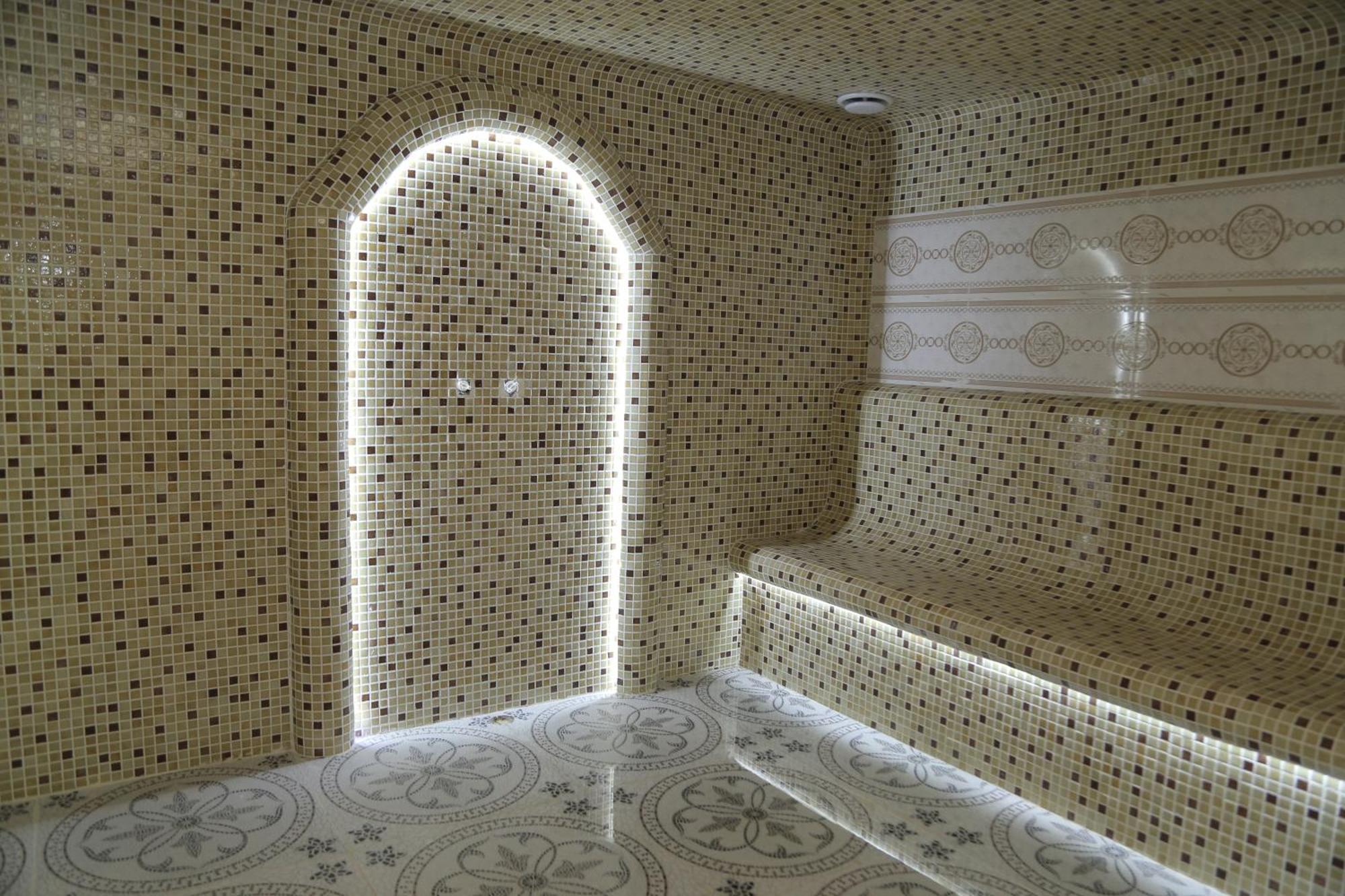 Bek Plus Hotel Takchilik Екстериор снимка